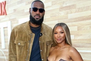 夸梅：如果传出詹姆斯和白人女性有染 你还会把他当偶像吗？