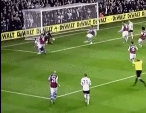 1647942520038084916.gif 1.gif