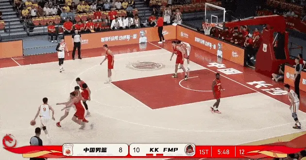 亚博体育-庞峥麟左路突破送出妙传，徐昕篮下轻松完成空接暴扣